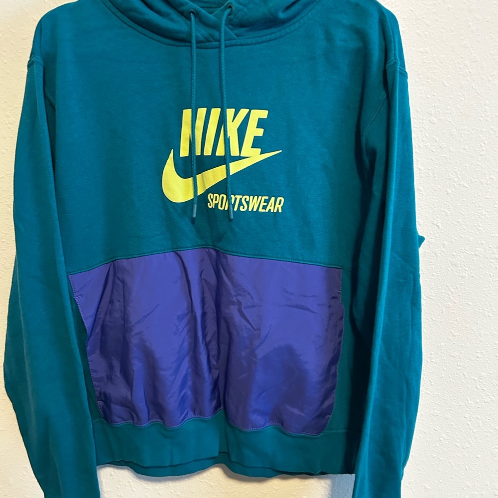Nike sweater